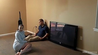 Amateur Wife Gets Naughty With The Cable Man In A Steamy Encounter