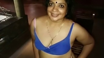 Desi Mature Mallu Chechi In Deep Throat Action