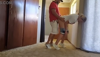 The Pizza Delivery Man Received A Tip That He Won'T Forget